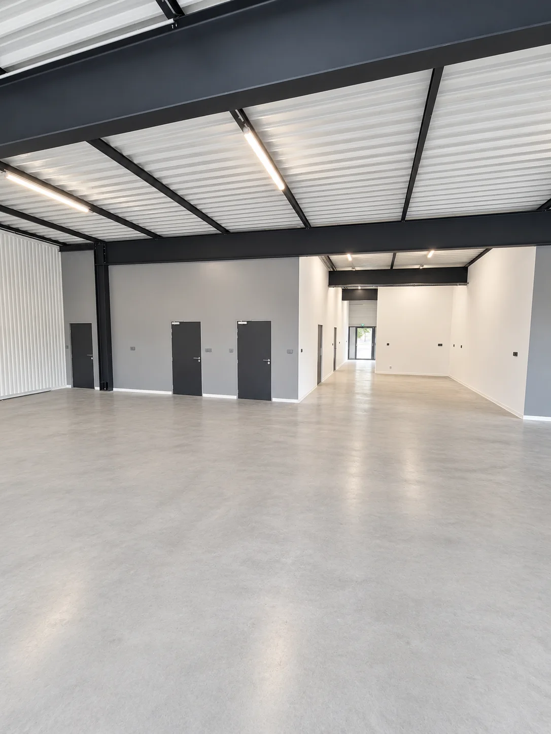 Locaux annexes d'un bâtiment d'activité à Bourg-en-Bresse, chantier ECP mis en avant sur la page d'accueil